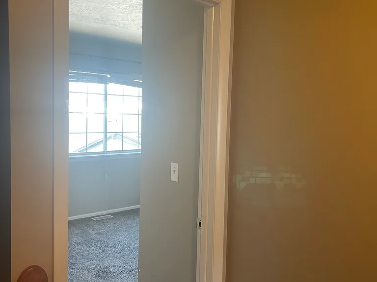 147 W 1190 N — Photo 30