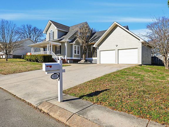 3rd image of 102 Dogwood Trl
