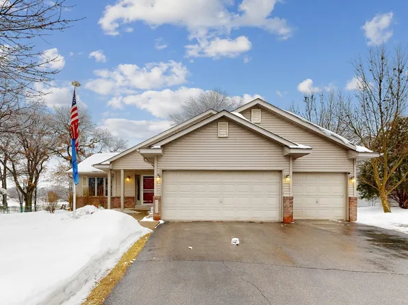 6004 259th St, Wyoming, MN 55092