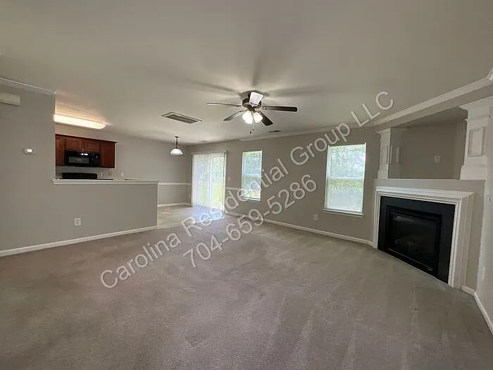 7043 Haines Mill Rd — Photo 3