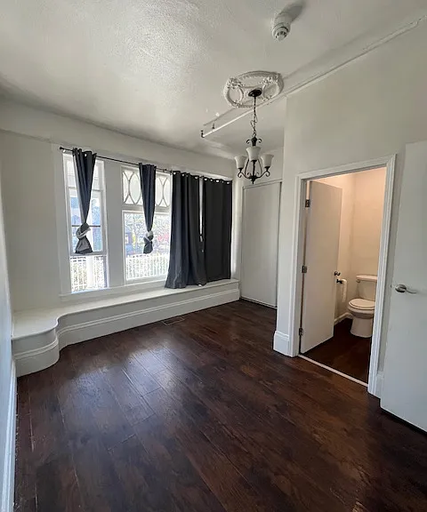 404 N 5th St #5 — Photo 6