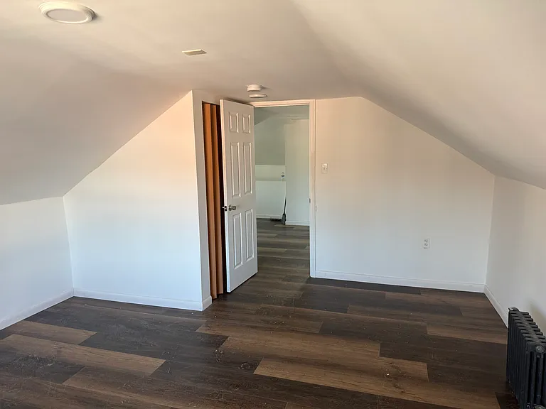 2023 Derry St — Photo 10