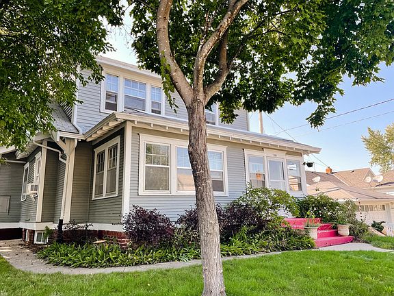 2nd image of 319 Vincent Ave N #1