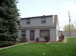 10949 W Mequanigo Dr, West Allis, WI 53227