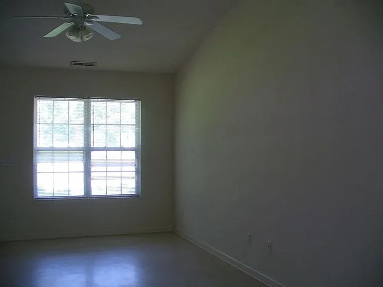4013 Masonboro Loop Rd — Photo 6