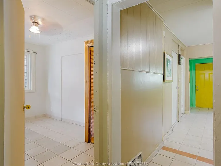 361 Josephine Ave — Photo 5