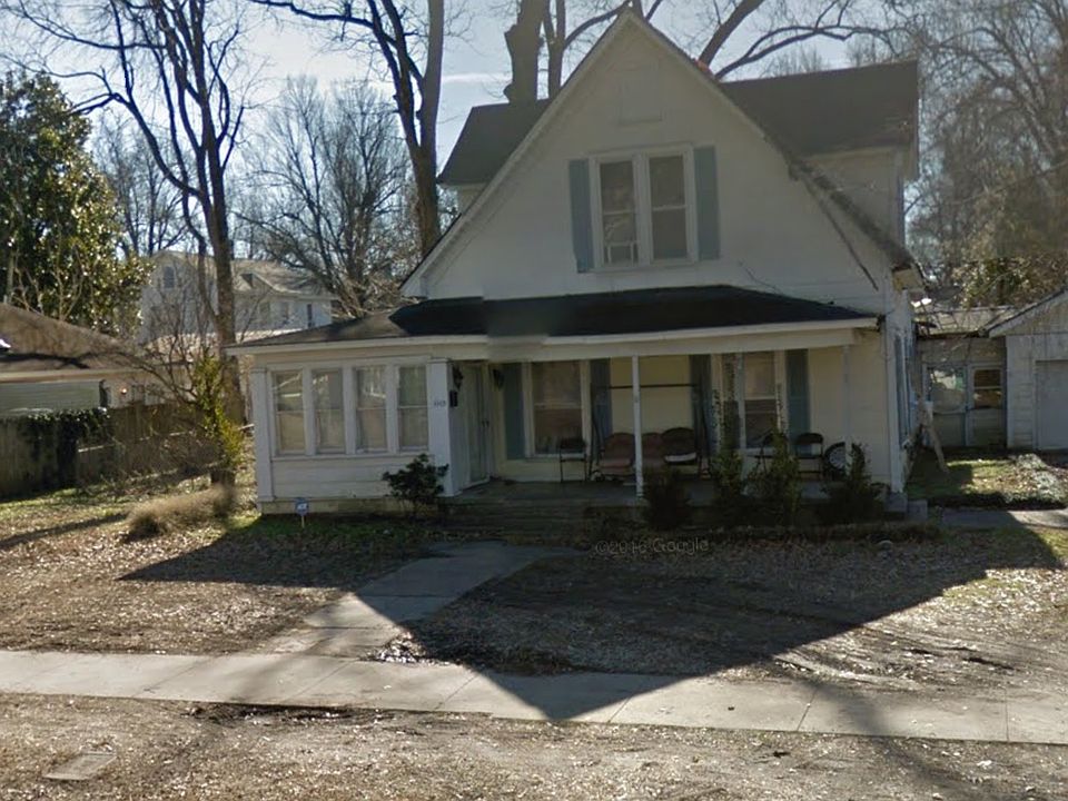 1st image of 1115 W Walnut St