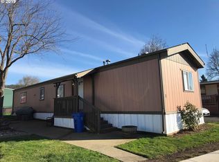 75 Manor Loop, Roseburg, OR 97471