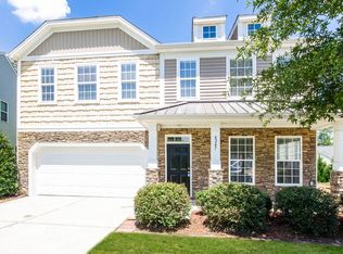 4247 Houldsworth Dr, Charlotte, NC 28213