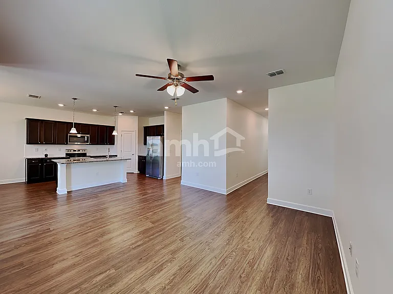 4622 Reisswood Loop — Photo 4