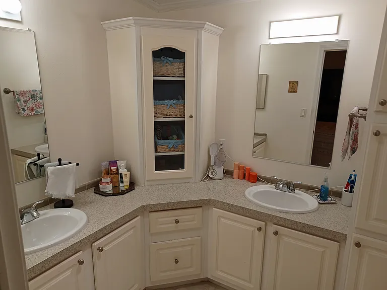Master Bath. Dual Vanities. Walk in Shower.