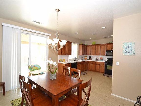 4th image of 5548 E Erin Ave