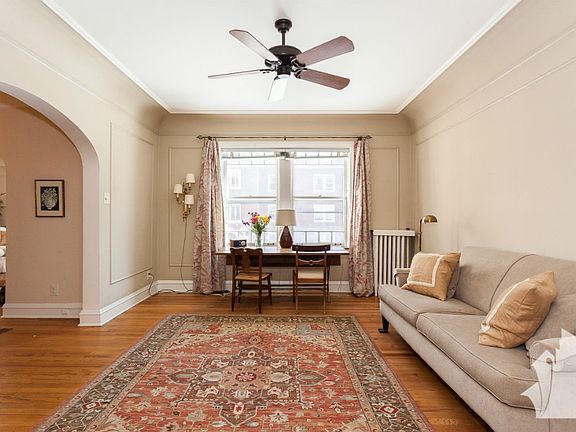 5th image of 2454 W Estes Ave Unit 2