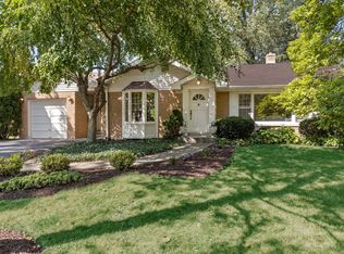 258 Harwarden St, Glen Ellyn, IL 60137