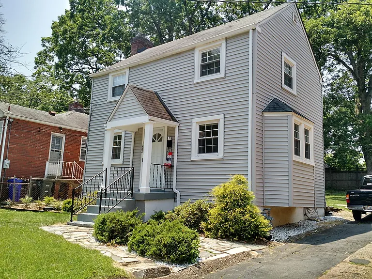 1232 N Taylor St — Photo 2