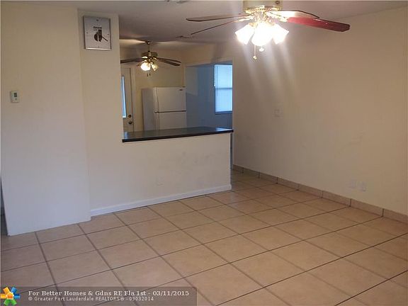 5th image of 2851 NE 11th Ter