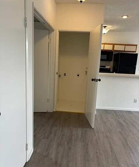 1307 Mount Gleason Ave #204 — Photo 7