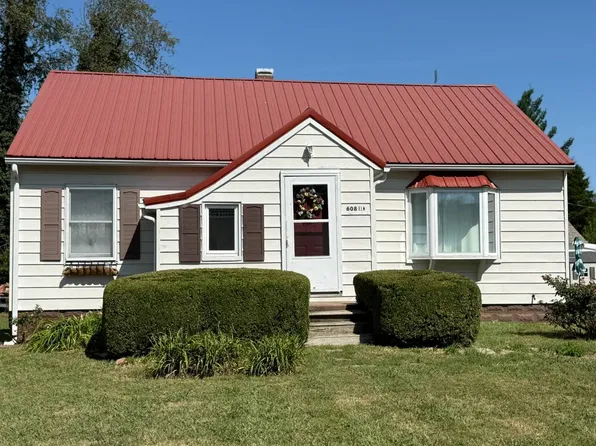 608 Elm St, Carmi, IL 62821