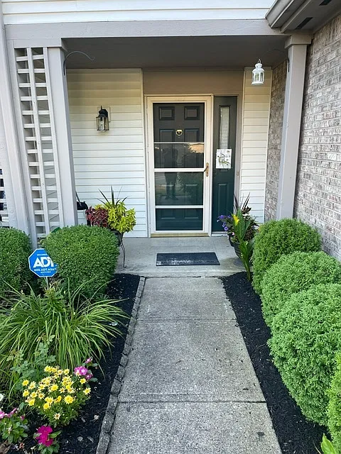 8614 Timber Bark Dr. ,Centerville, OH — Photo 1