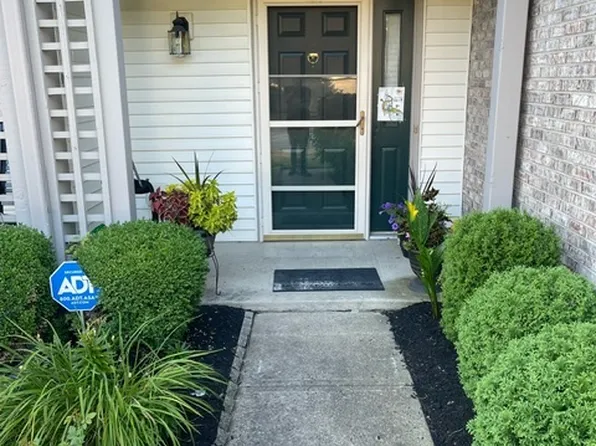 8614 Timber Park Dr, Dayton, OH 45458