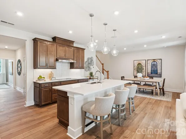 81 Seven Oaks Lndg, Belmont, NC 28012