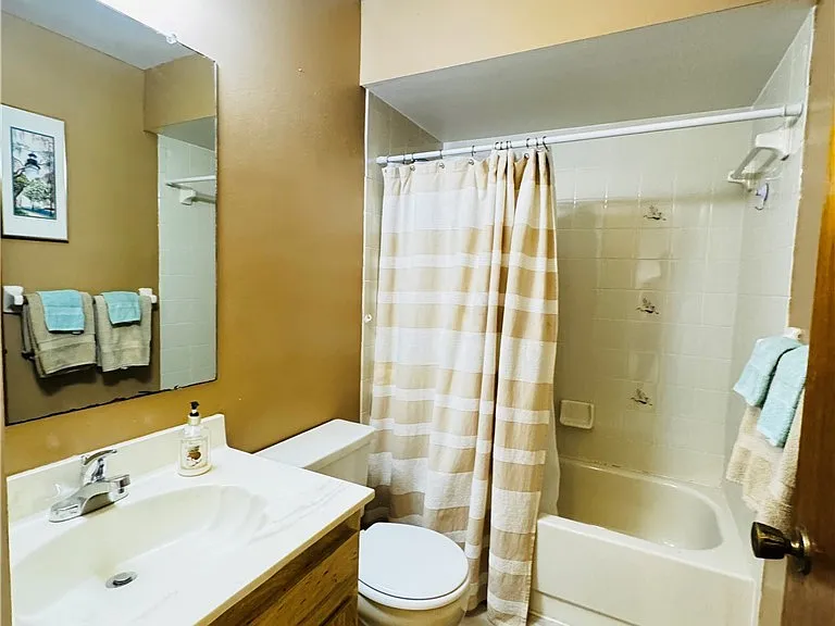 4903 Vincennes St #212 — Photo 14