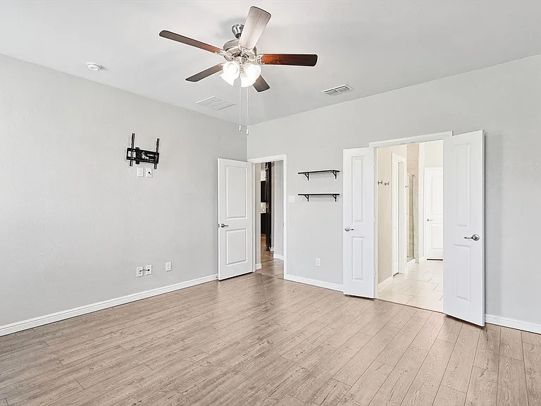 2108 Blackrail Ct — Photo 14