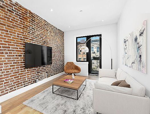 1st image of 312 Menahan St APT 5
