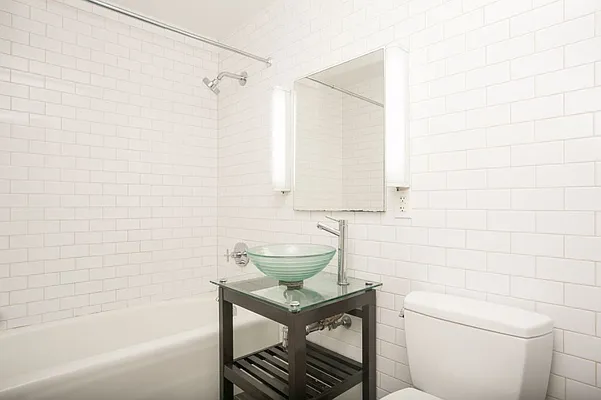 Rented by MNS | media 12