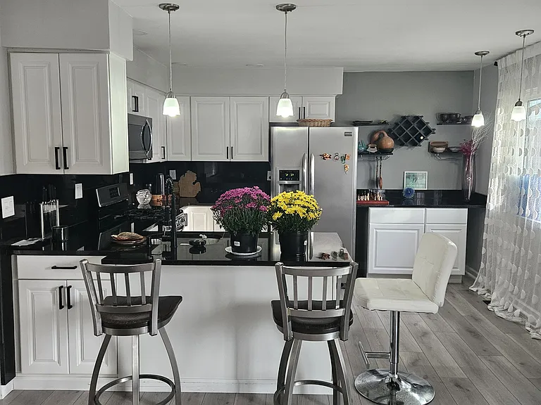 25470 Quarter Deck St — Photo 3