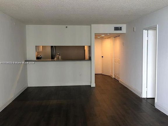 3rd image of 555 NE 15th St APT 15F