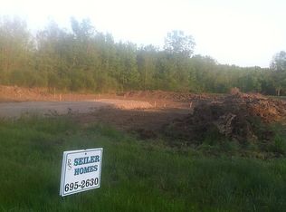 5920 Fisk Rd, Lockport, NY 14094