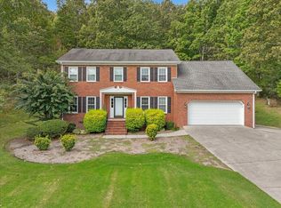 3231 Leona Dr, Rocky Face, GA 30740