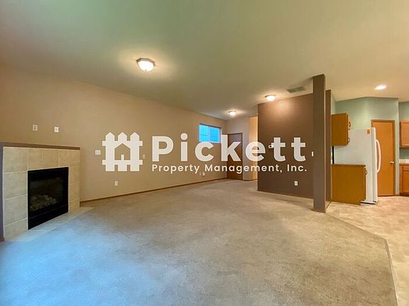 5th image of 3010 NE Yale Way