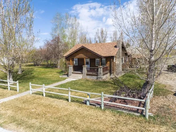 121 Cedar Ave, Burlington, WY 82411