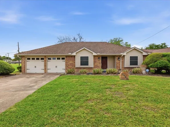 4460 Beale St, Beaumont, TX 77705