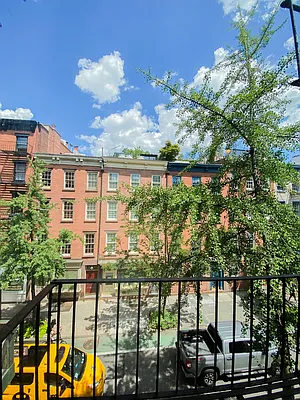 Rented by City Connections Realty | media 21