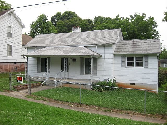 1st image of 114 E Georgia Ave