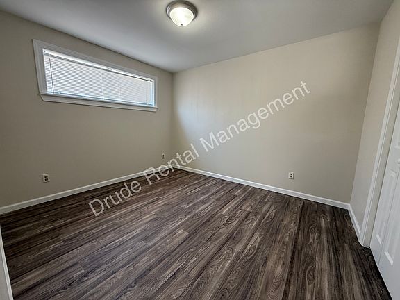 4th image of 105 N Ruland St #B