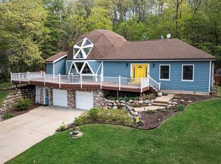 N7038 Oakwood Rd, Whitewater, WI 53190