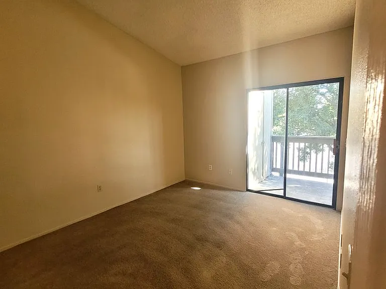 3941 Madison Ave #200 — Photo 17