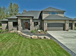304 W River Meadow Dr, Eagle, ID 83616