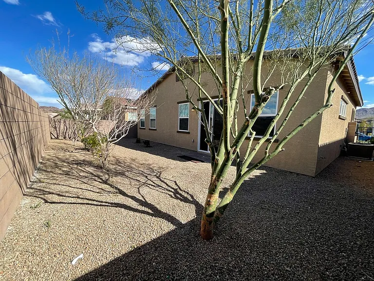2124 Del Aqua Ave — Photo 33
