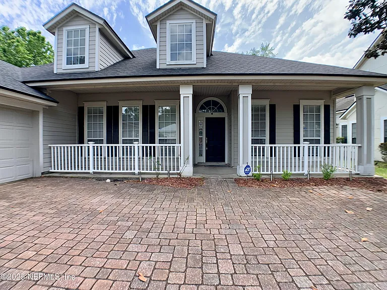 1213 Harbour Town Dr — Photo 4