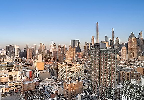 4th image of 635 W 42nd St APT 29B