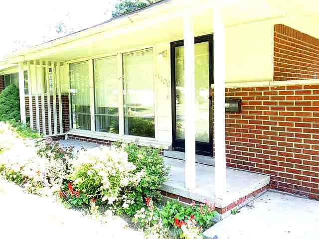 1st image of 1100 Brooklawn Dr