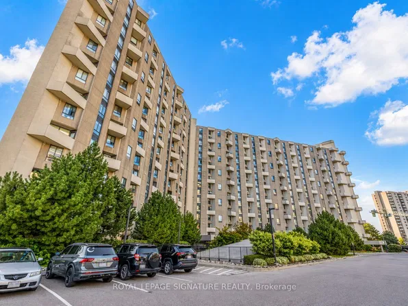 300 Mill Rd #A39, Toronto, ON M9C 4W7