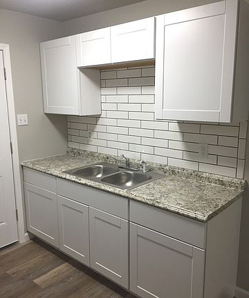 5th image of 183 Lelani St