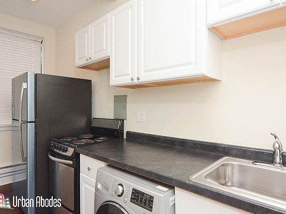 4th image of 3345 N Marshfield Ave #102-A