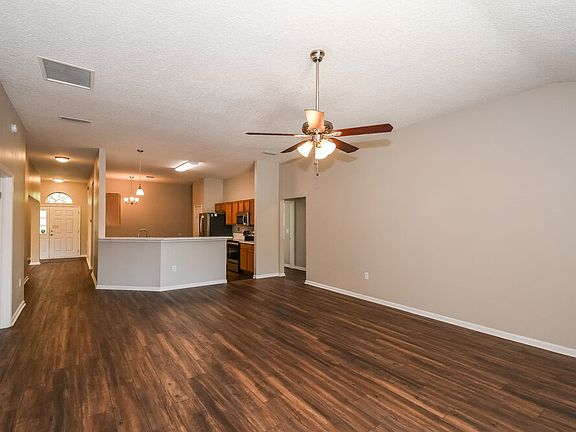 4th image of 14064 Fish Eagle Dr E